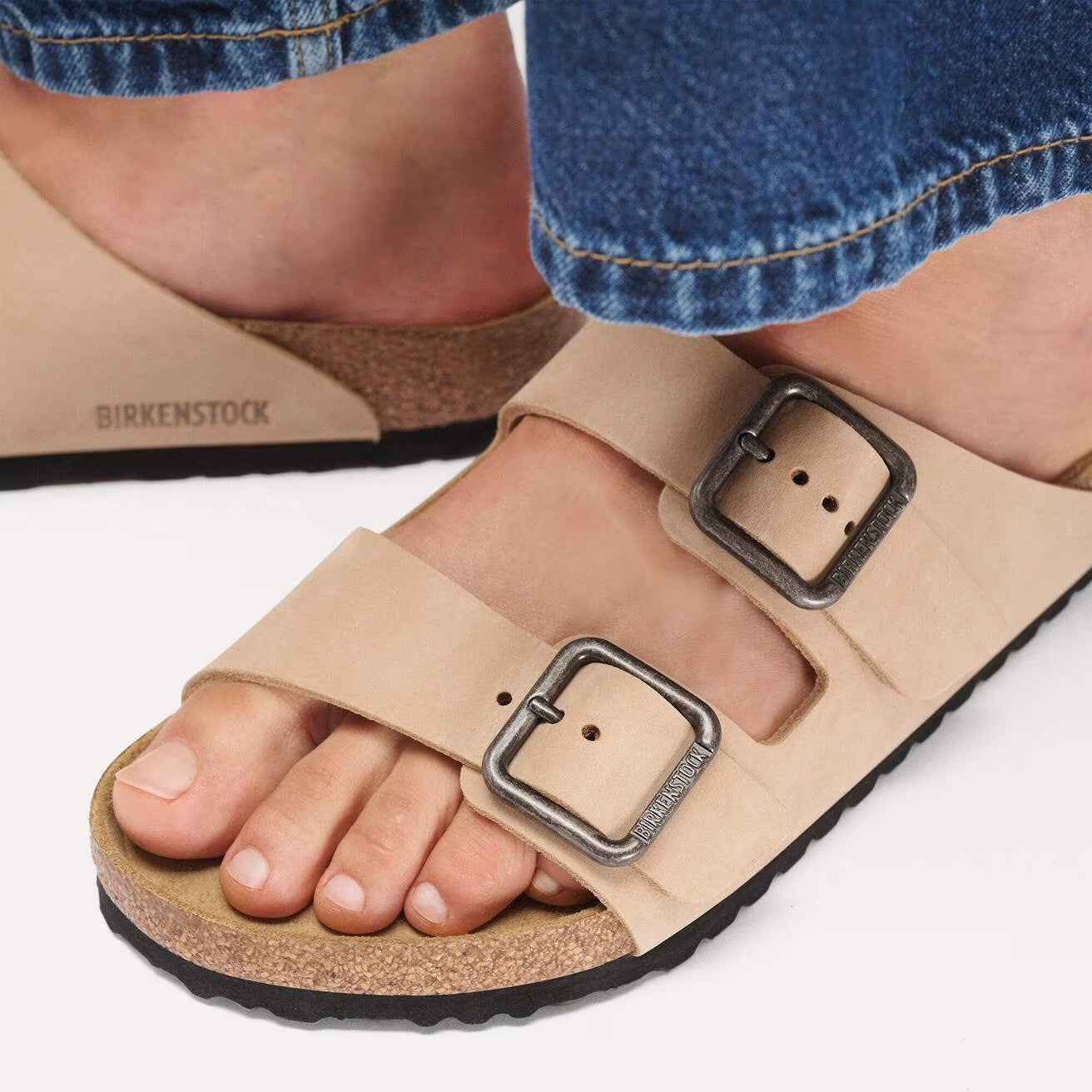 Arizona Wire Buckle Nubuck Leather Sandcastle